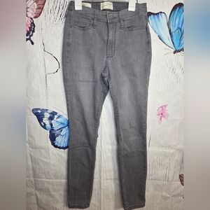 Universal Thread Women's Charcoal Skinny Jeans